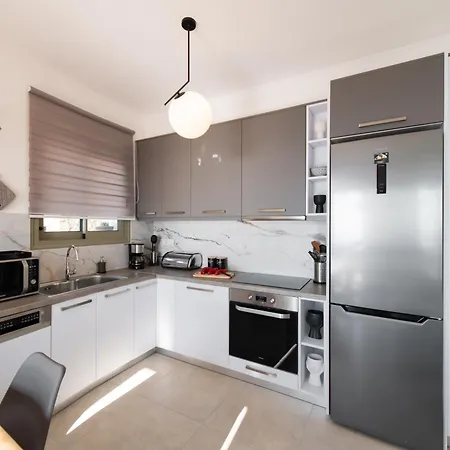 Sunset House * Athanion