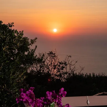 Holiday home Sunset House *